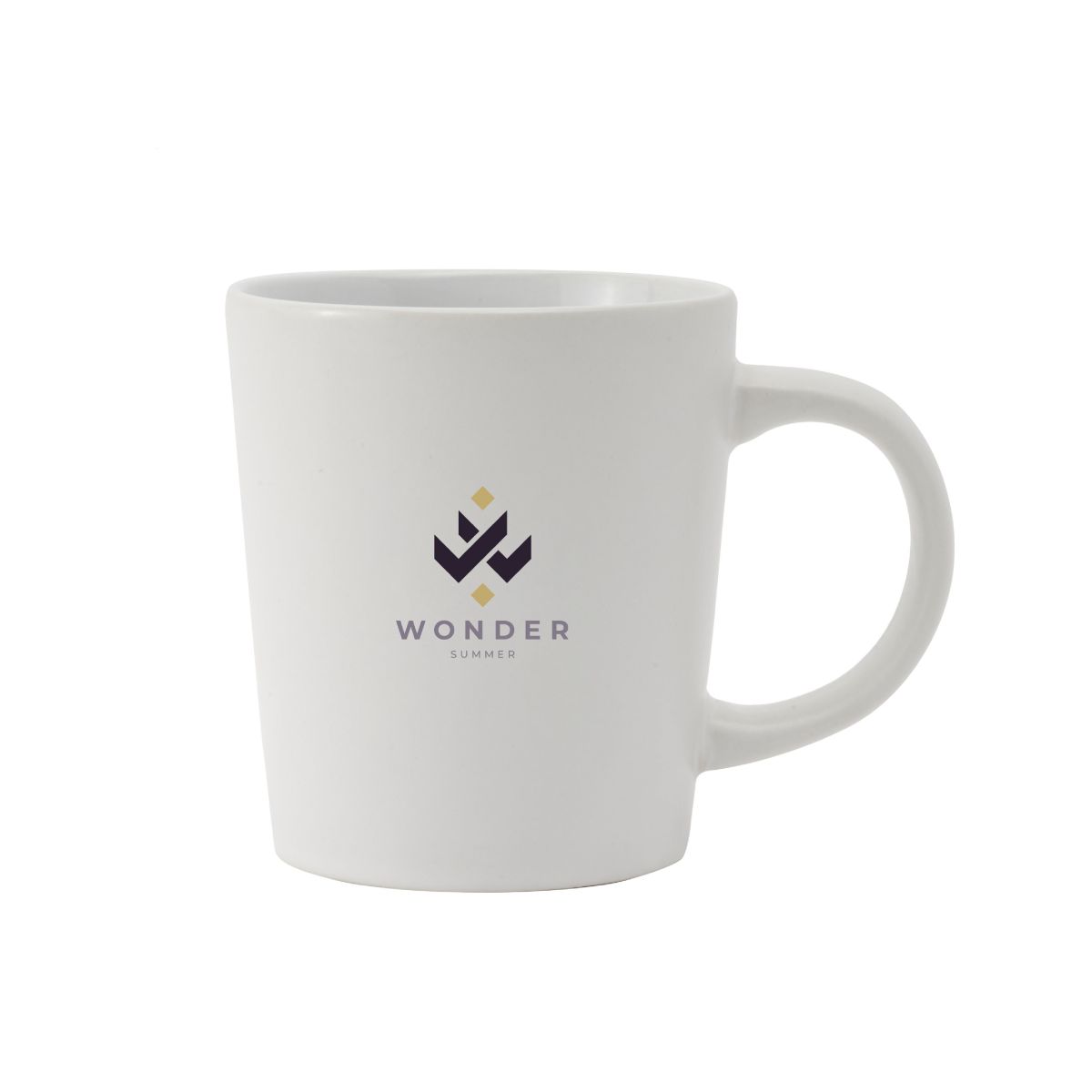 Mok Ponti 25 cl. in mat wit keramiek, vooraanzicht met wit logo ‘wondersummer’ centraal op de mok.
