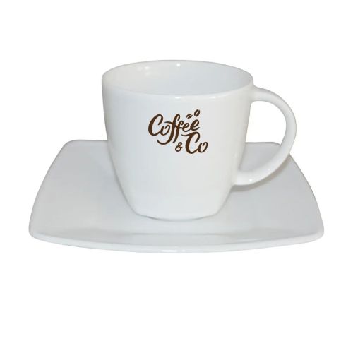 Kirsten koffie wit 20 cl. SET porselein in vooraanzicht met éénkleurig CoffeeCo logo centraal geplaatst.