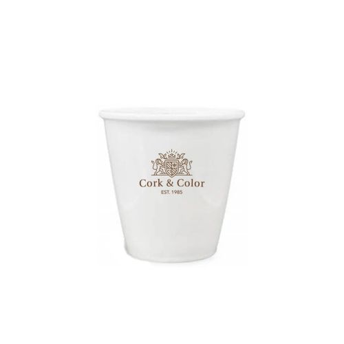 Papercup porselein 6 cl. met enkelkleurig logo van CorkColor prominent op voorzijde.