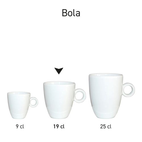 Meerdere Bola Koffie koppen van porselein in serieopstelling met identieke vormgeving.