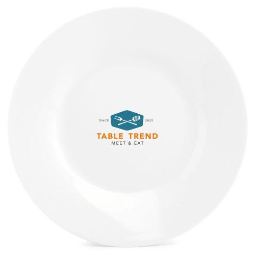 Vooraanzicht van wit bord Basic lijn 27 cm porselein met meerkleurig TableTrend-logo.
