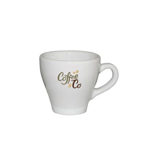 Porseleinen Dom Espresso kop 8 cl. met meerkleurig CoffeeCo-logo op het voorvlak zichtbaar.