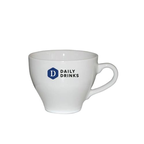Porseleinen Dom Koffie kop 15 cl. met meerkleurig DailyDrinks-logo zichtbaar op de voorkant.
