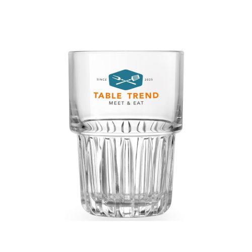 Onis Everest longdrinkglas 26,5 cl met kleurrijk bedrukt TableTrend-logo op de voorzijde.