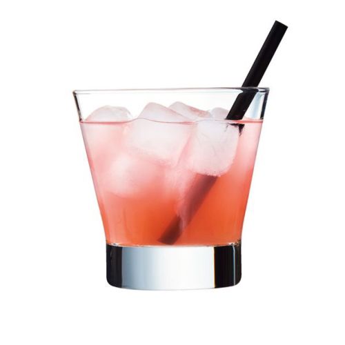 Shetland 32 cl. glas gevuld met drank, toont functioneel gebruik in dagelijkse context.