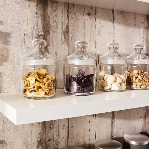 Snoeppot Big Club 1,50 liter met logo, opgesteld in sfeervolle ruimte.