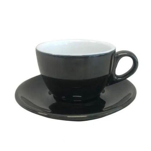 Zwart-wit Porseleinen cappuccinoset van 19 cl. in vooraanzicht, met ronde kopjes en bijpassende schotels.