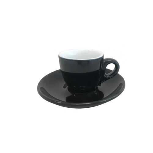 Style Espresso 7 cl SET van zwart-wit porselein, gepresenteerd in strak vooraanzicht.