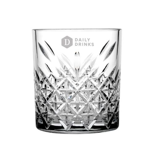Voorzijde van het Timeless Whiskyglas met subtiel gegraveerd DailyDrinks-logo centraal in het glas.