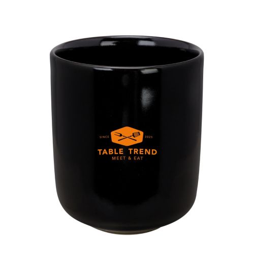 Eénkleurig TableTrend-logo op de voorzijde van een porseleinen beker 35 cl. zonder oor.