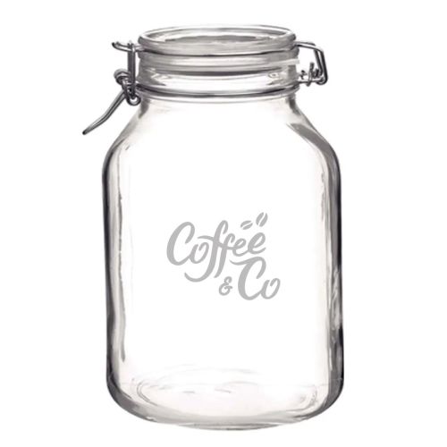 Gegraveerd CoffeeCo-logo op het ronde oppervlak van de Weckpot Fido 5 liter centraal op het glas.