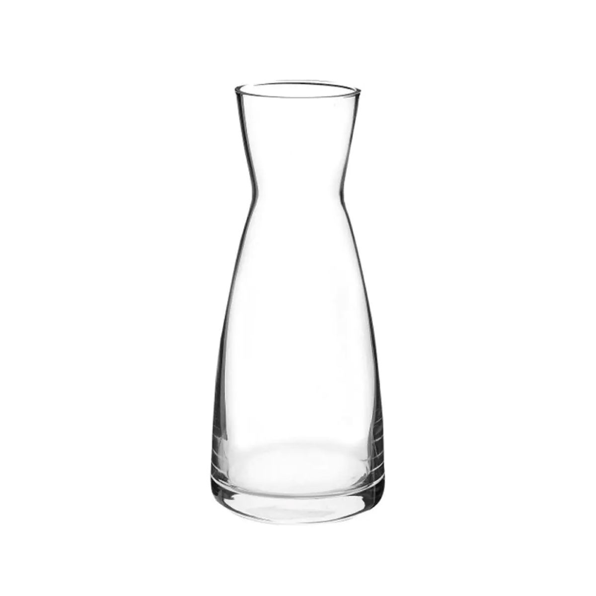 Vooraanzicht van Karaf Ypsilon 0,50 liter in helder glas met taps toelopende hals en brede voet.